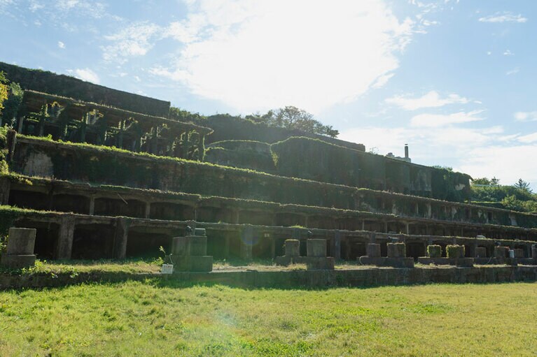 北沢浮遊選鉱場。神秘的な世界が広がる。