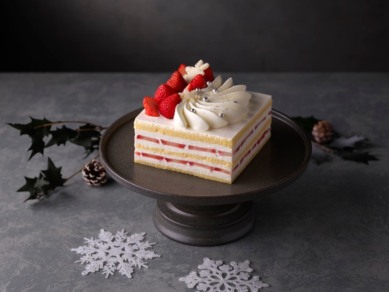 「ガトー ド フレーズ」（160個限定）6,800円。12cm×12cm×高さ約5cm。