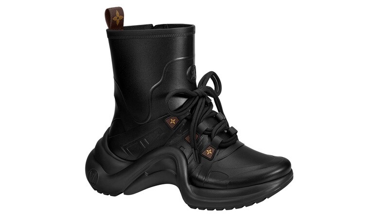 LV ARCHLIGHT SNEAKER BOOT 112,000円。ヒール：5㎝　素材：ラバー。