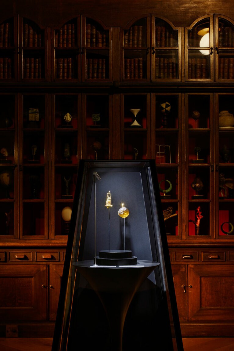 インターメディアテク開館十周年記念特別展示『極楽鳥』会場写真 ©UMUT+L’ÉCOLE