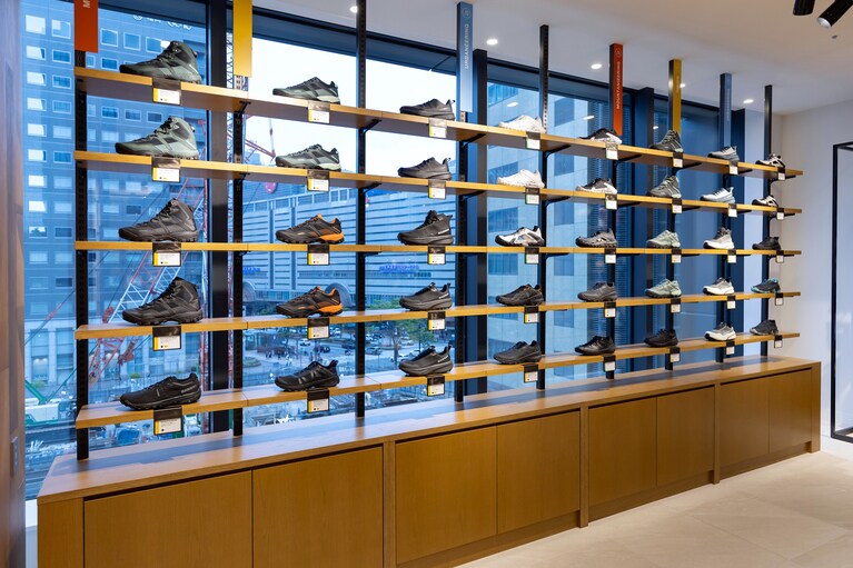 “日本一楽しい街”博多に誕生した日本一楽しいアウトドアストア「マムート 福岡天神」