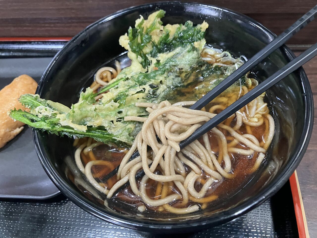 つゆもしっかりした味でうまい