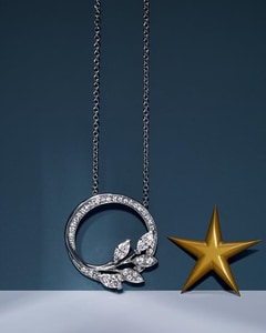 ティファニー】ホリデーを彩る ダイヤモンドジュエリーに新作登場