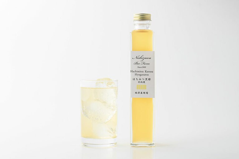 西澤養蜂場「飲めるはちみつ黒酢（日向夏）」1,836円（200ml）／宮崎県
