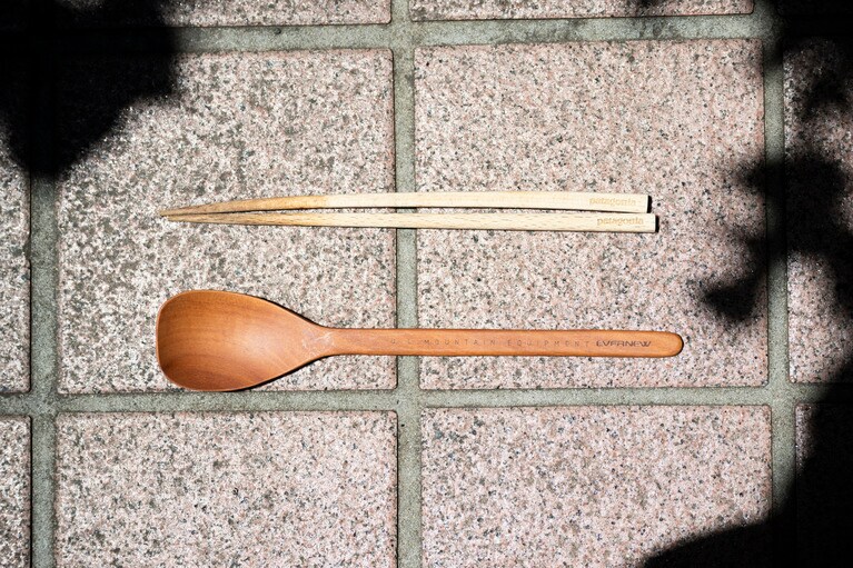 木製カトラリー（箸・スプーン）／Patagonia・EVERNEW。