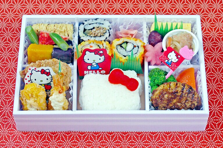 なだ万厨房「ハローキティ弁当」1折1,700円。