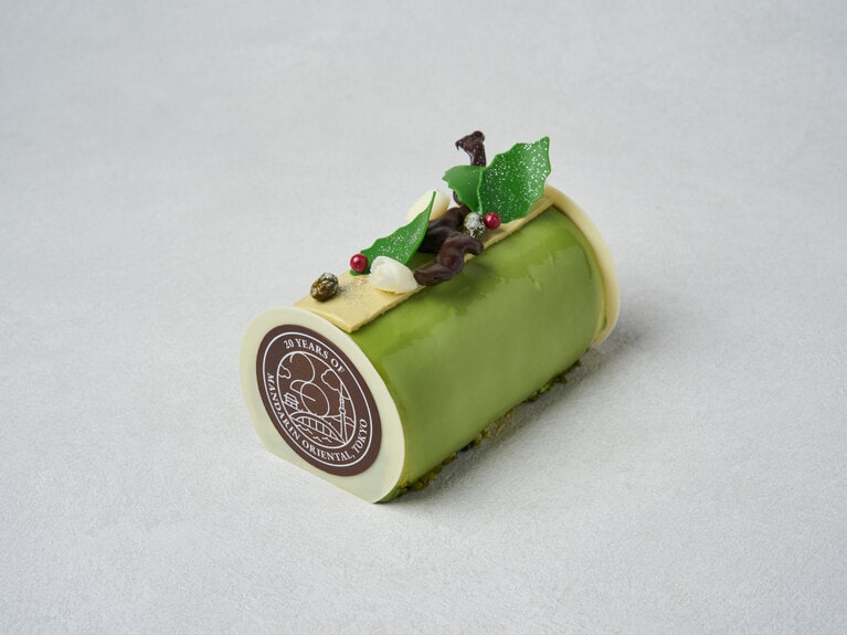 新作「ピスタチオ ブッシュ・ド・ノエル」7,344円。12cm×7.5cm×高さ8cm。