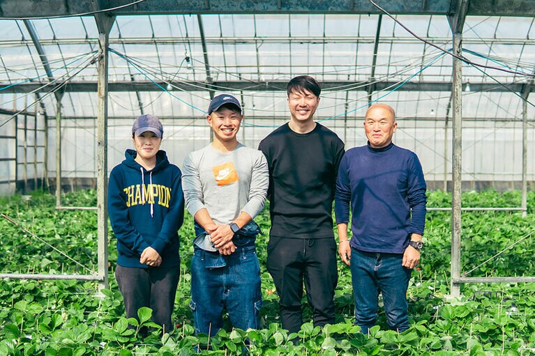 福岡県の友納農園の生産者さん。
