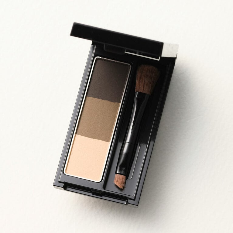 ケイト デザイニングアイブロウ3D　EX-7　1,210円（編集部調べ）／カネボウ化粧品