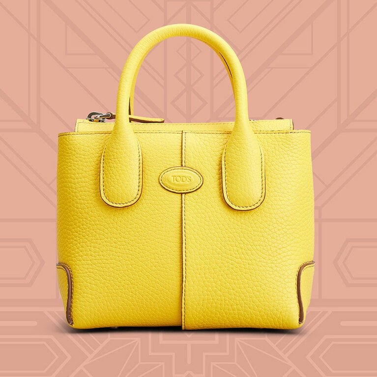 「トッズ ディーアイ バッグ ミニ」 H15×W22×D10cm 各261,800円 全7色。