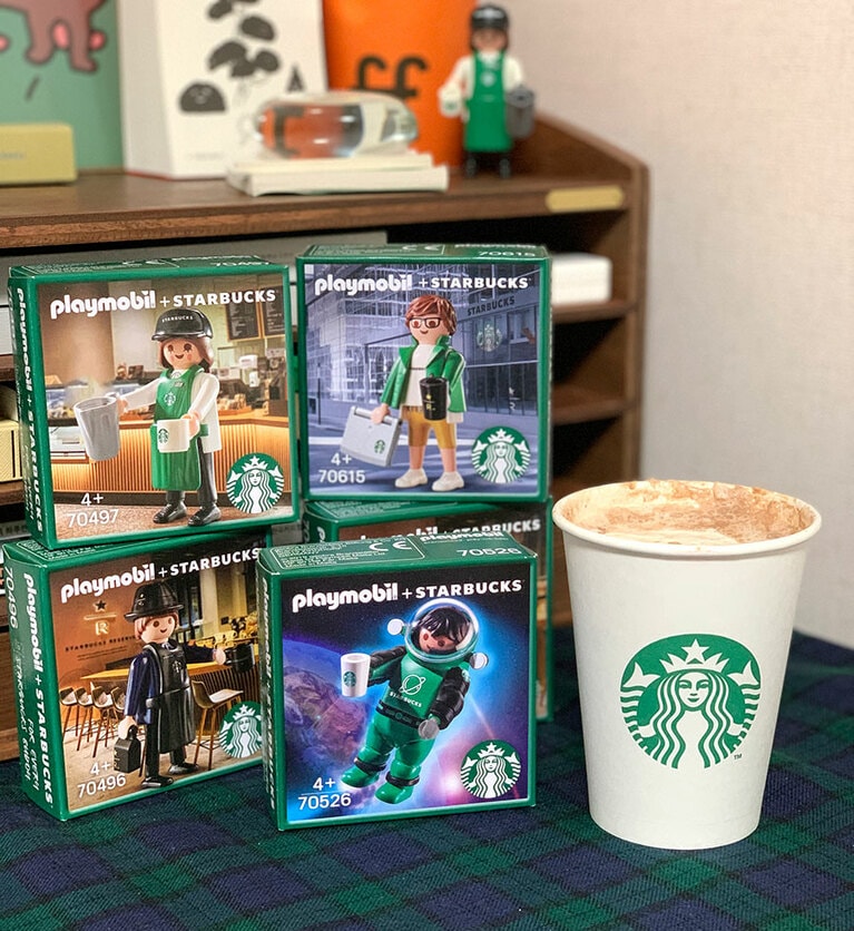 4種類ゲット。コーヒーメニュー(数種類の中から選ぶ)1杯とプレイモービルのセットで12,000ウォン。(約1,200円)。