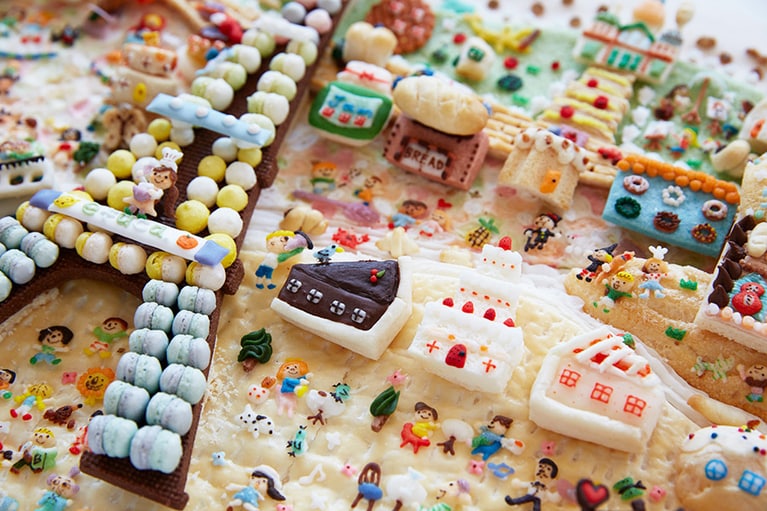 細かい絵本の原菓。