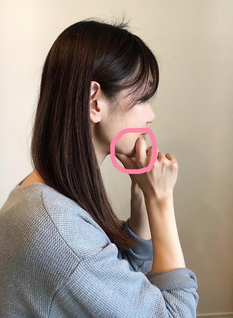 3回を1セットとして、3セット行う。なお、人差し指でも中指でも、行いやすいほうを使う。