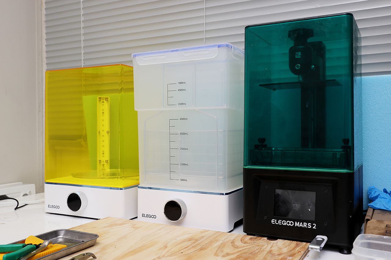 こちらが3Dプリンタ。研究機関などにある高価なものというイメージもあるが、こちらは数万円の安価なものだという