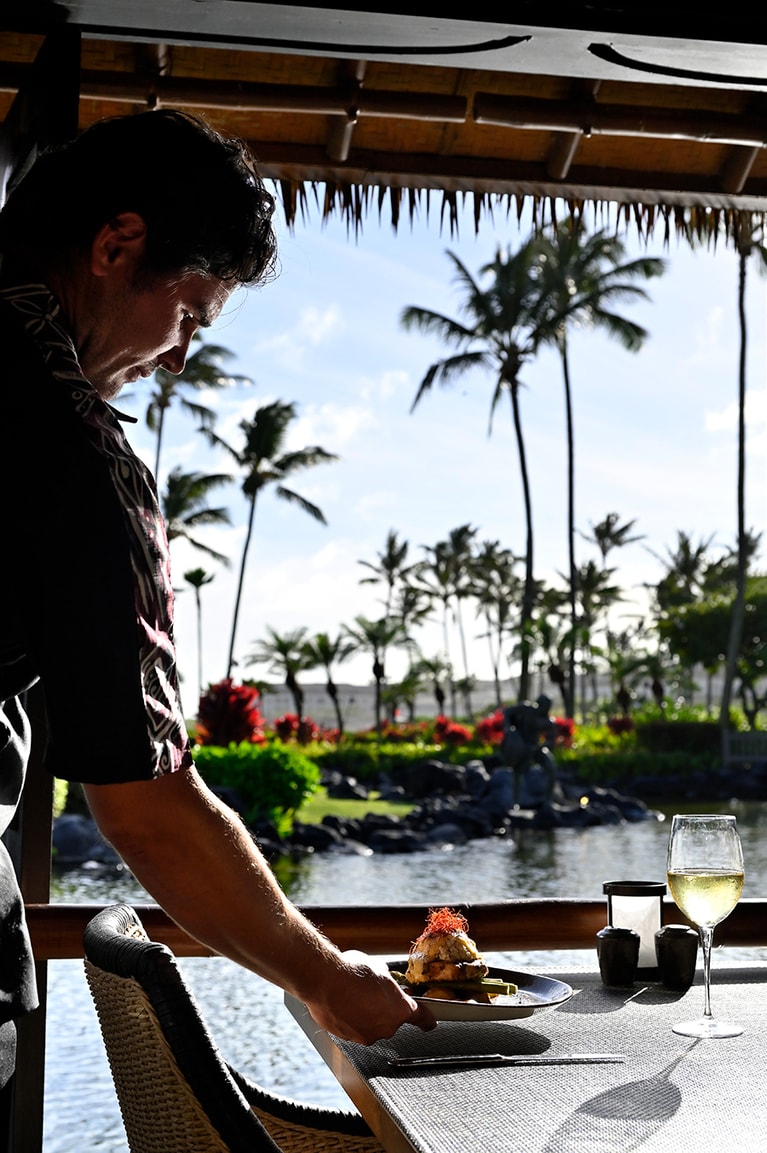 ラグーンに浮かぶレストラン「タイドプールズ」。