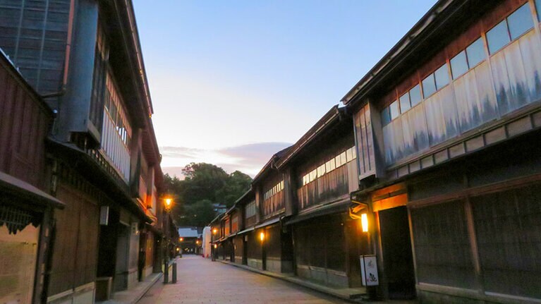 【石川県】ひがし茶屋街。