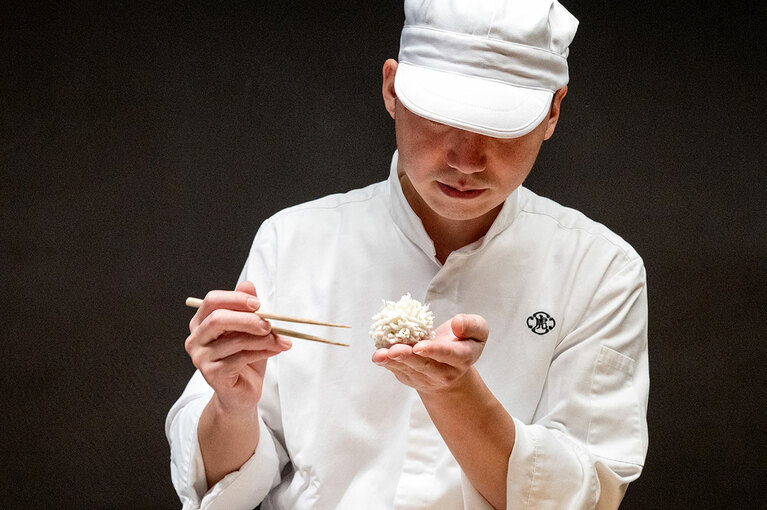 「雪餅」飲み物付き1,969円。2月14日（土）まで。