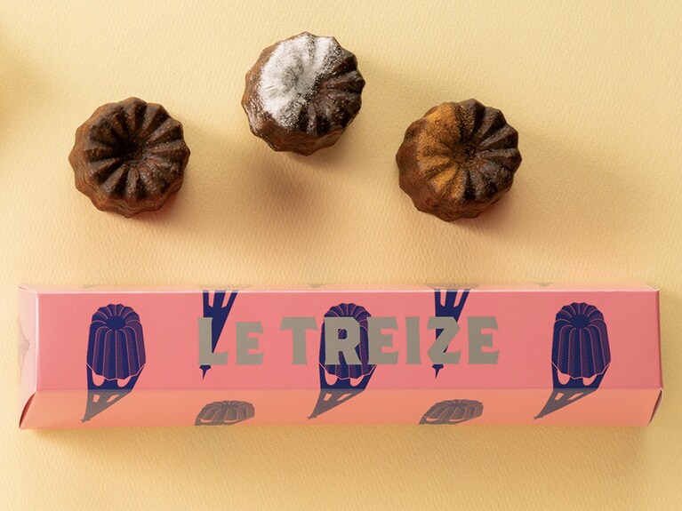 右から：シナモン 420円、ショコラノワゼッティーヌ 450円、カヌレ ド ボルドー 400円／ル トレーズ