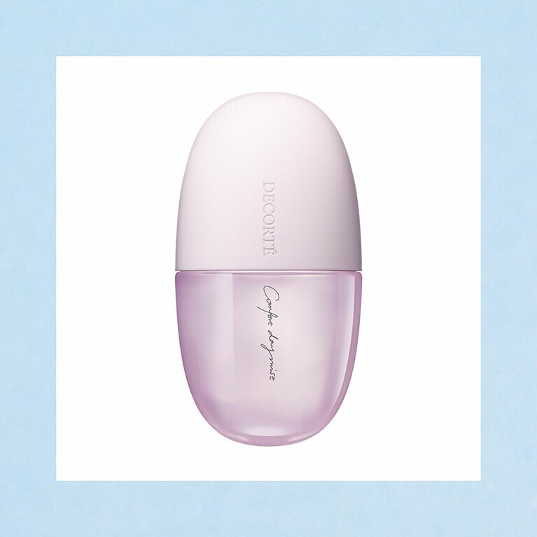 汗やテカリ、崩れを防ぎながら、メイク仕立ての美しさをキープ。コンフォート デイミスト セット＆プロテクト 60mL 3,300円／コスメデコルテ