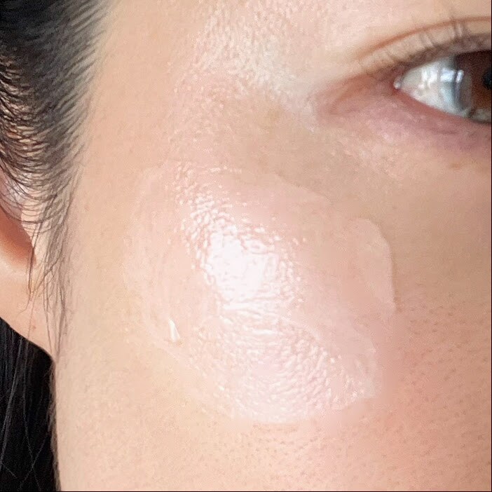 ルナソル グロウデイセラム UVのテクスチャー。