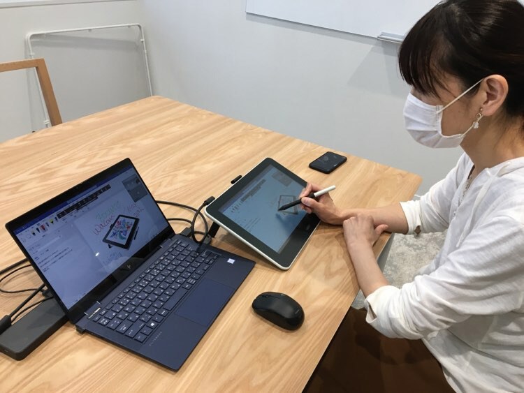 Zoomで液晶ペンタブレットを使ってみました。