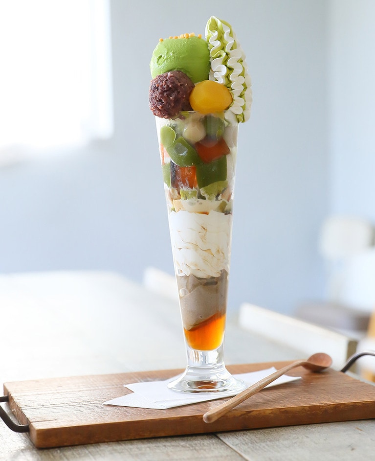 【SANS SOUCI(サンスーシィ)】特撰サンスーシィパフェ 1,200円。