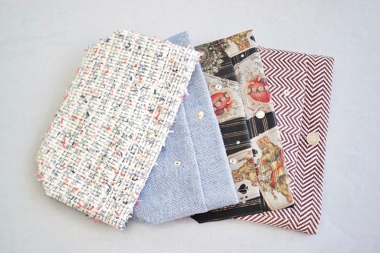 季節感がグッと増す、秋冬デザインのファブリックパーツ。レザーパーツを外せば収納も場所を取りません。ⒸBrijean