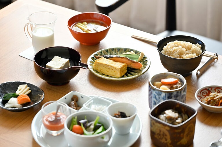 地元の野菜をふんだんに使った朝食。