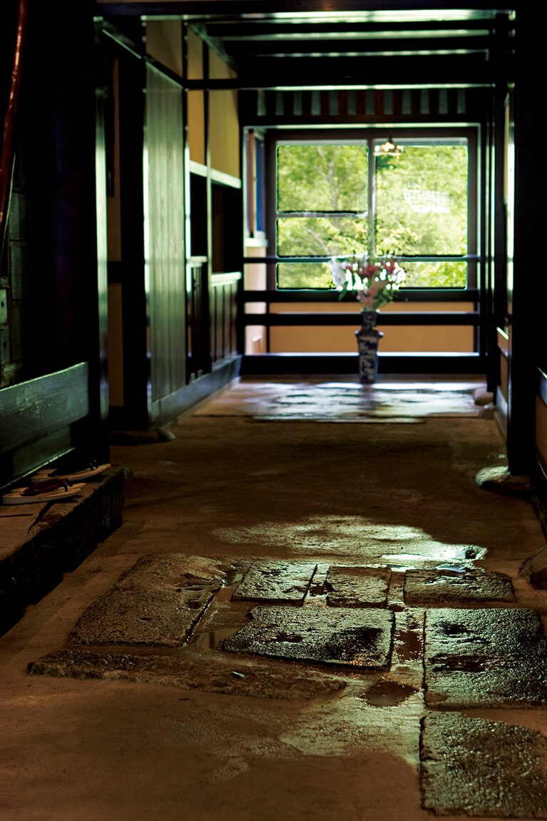 飛騨の古民家の風情を残す、どこか懐かしい空間。