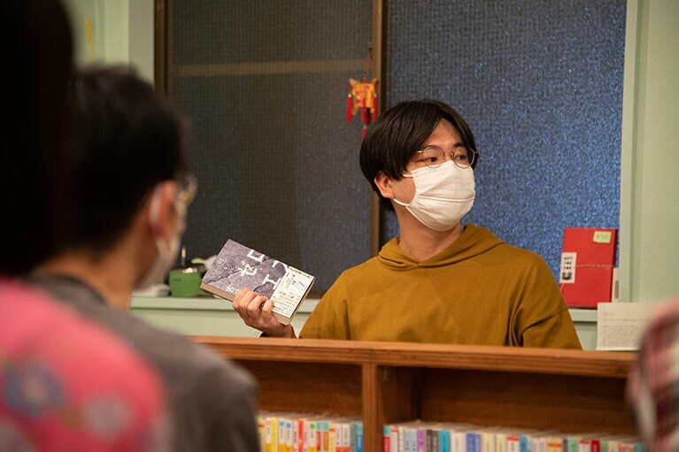 『ゼロエフ』古川日出男 著、講談社　1,980円。