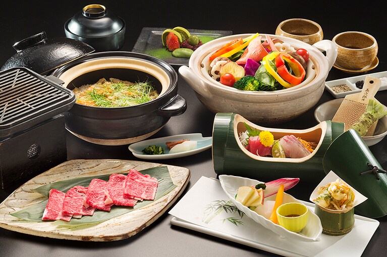 湯元 榊原舘［三重／榊原温泉］ふるさと会席一例。