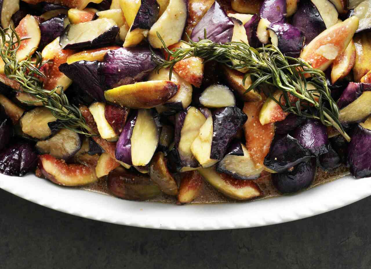 なすとイチジクのホワイトバルサミコマリネ（864円／100g）。写真＝ローラン麻奈