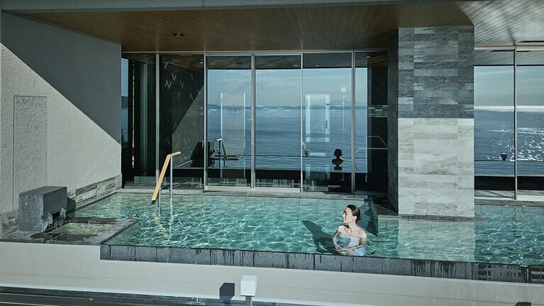 最上級の旅館リゾート「熱海・伊豆山 佳ら久」。