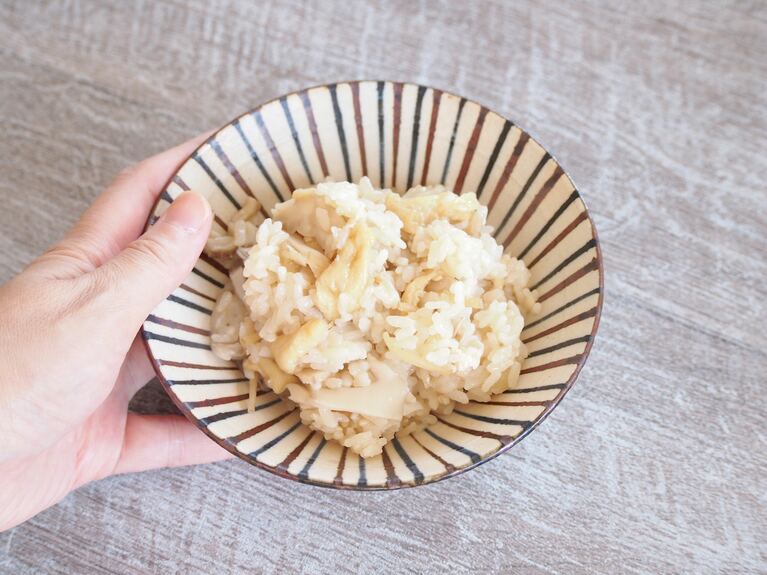 器に盛り付けて召し上がれ。