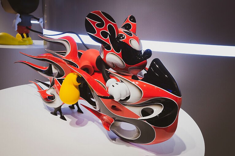 ミッキーマウスをフューチャリスティックに表現した中村哲也の作品。©Disney designed by Tetsuya Nakamura nanzuka