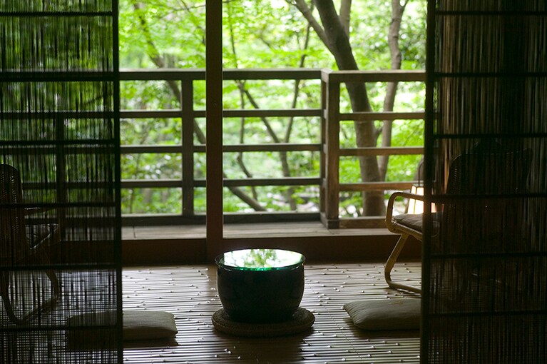 べにや無何有［石川／山代温泉］簀戸(すど)のある夏の和室。