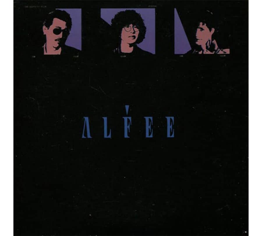 6thアルバム「ALFEE」。アナログ盤は「ALFEE」というタイトルの文字の色が、温度によって変わる仕掛けになっていたという。画像は青色だが、これが何色に変化するのか。その瞬間が見たい……！