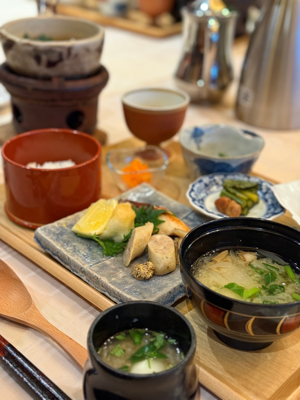 ご飯にもパンにも合うおかずが充実。