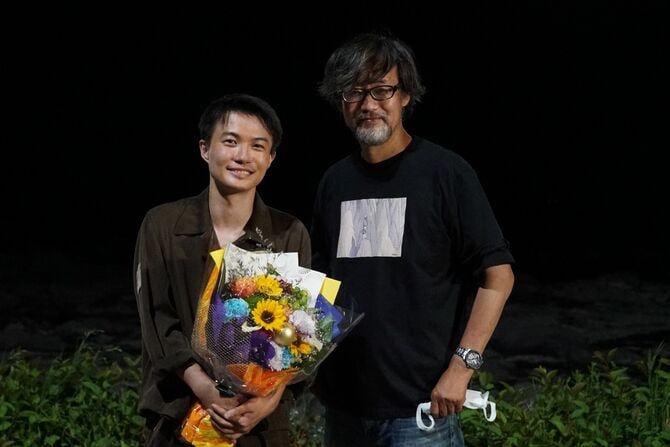 主演の神木隆之介(左)と山崎貴監督 ©2023 TOHO CO.,LTD.