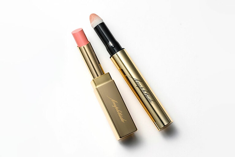 左：コンスピキュアス クリーミーリップス EX-02　4,730円 
右：コンスピキュアス チップオンアイズ EX-02　3,520円／ともにAmplitude(2023年1月1日限定発売)