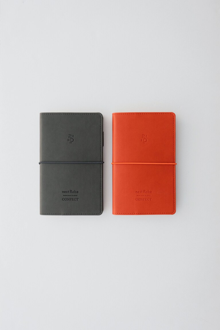 nest Robeは、ハイタイドを代表するブランドである「PENCO（ペンコ）」を2025 SSのノベルティーとして使用している。