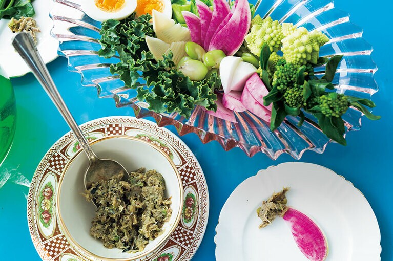 旨み凝縮！ なディップで 旬の野菜をモリモリと 「あじの開きのディップサラダ」のレシピ。