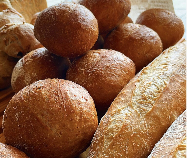 ハード系パン。