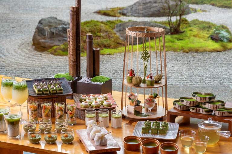 「抹茶アフタヌーンティー」のイメージ。大人1名6,500円、6～12歳 1名3,250円（ともに税・サ込）。要予約。