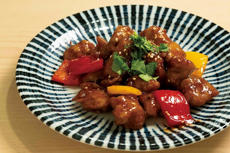 酢鶏風「糖醋雞丁」320元。