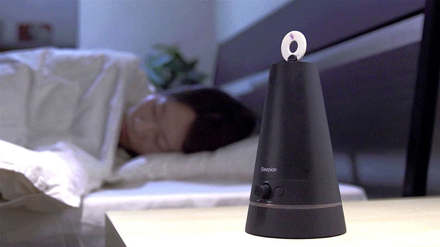 快適な睡眠環境を生み出す4つのテクノロジーが詰まった快眠ツール「Sleepion(スリーピオン)3」。