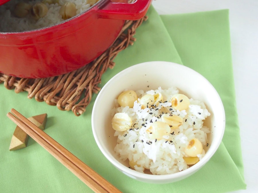 気持ちが高ぶって寝られない日に〜蓮の実ごはん。