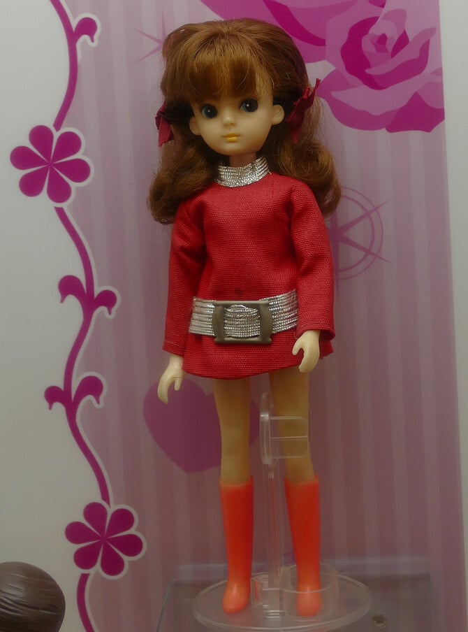 リカちゃん 人形 55年程前のもの リカ活 ブームでカスタマイズが大人気 「