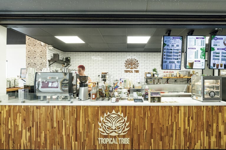 Tropical Tribe（トロピカル トライブ ワイキキ店）。