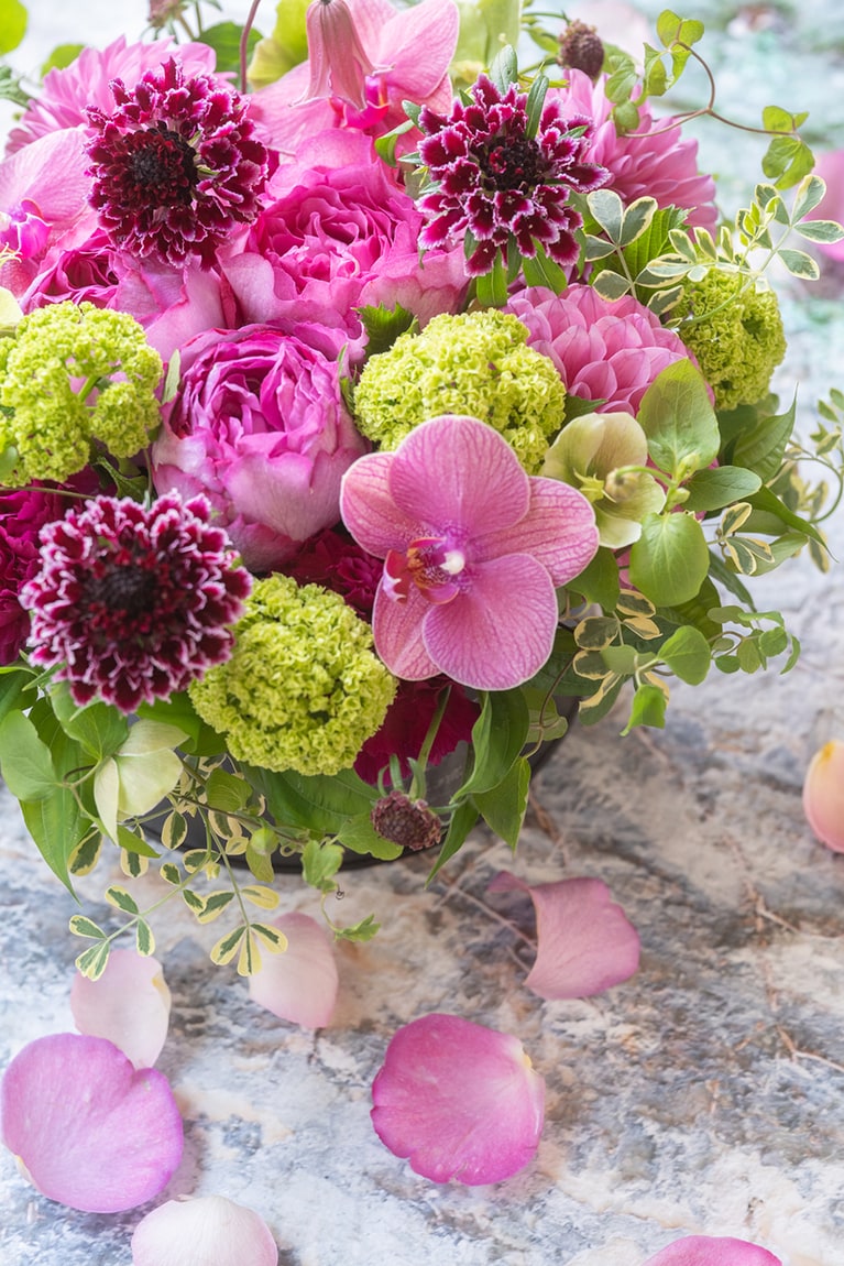 ロースタイル Thanks Mother's day アレンジメント2023 11,000円。